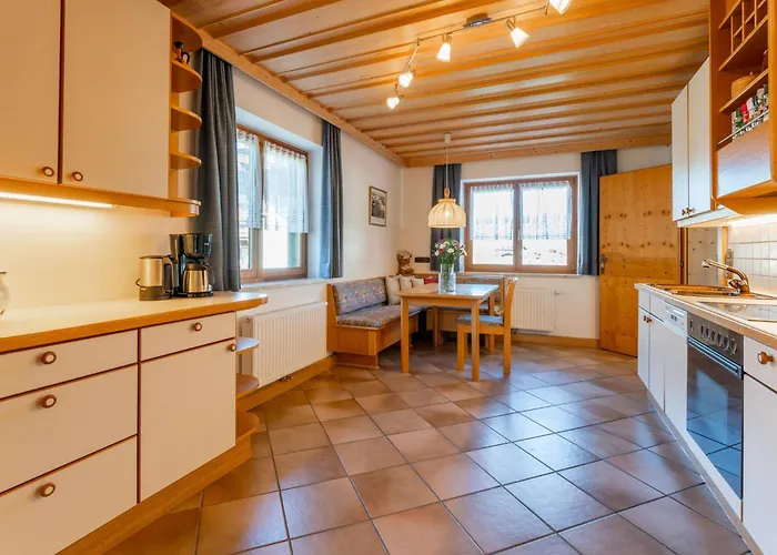 Familienchalet Kitzblick 펜션 카프룬