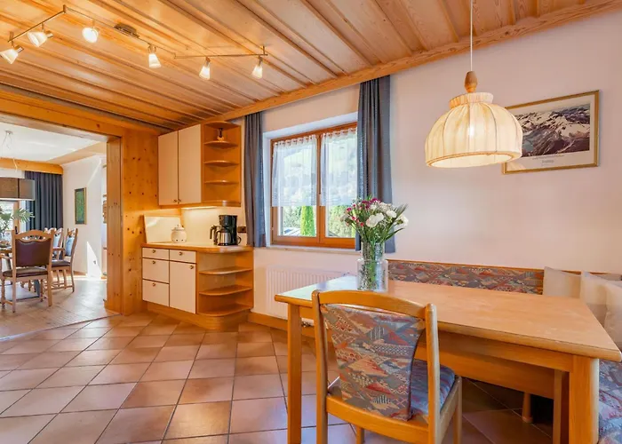 Familienchalet Kitzblick 카프룬